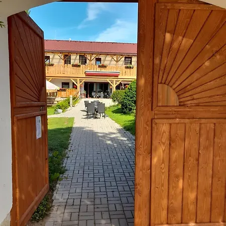 Soukroma Rezidence Pohadkova Usedlost Guest house *