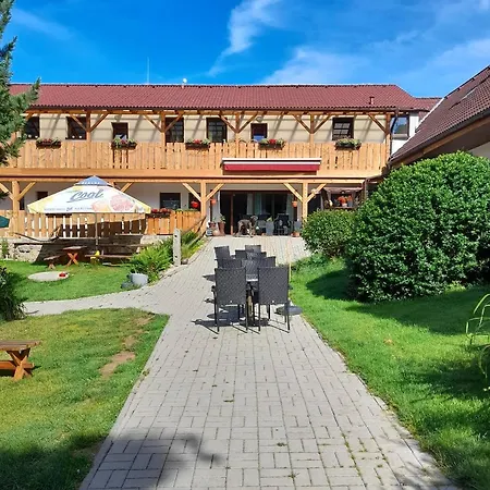 Soukroma Rezidence Pohadkova Usedlost Vendégház Lovětín